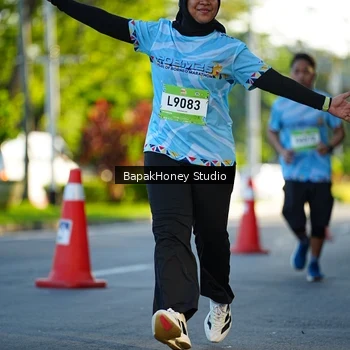 Runner Photo 1564575