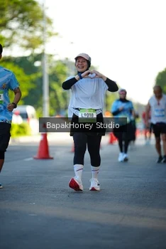 Runner Photo 1564585