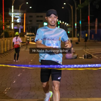 Runner Photo 1564767
