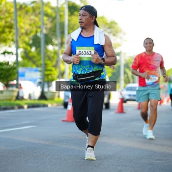 Runner Photo 1564770