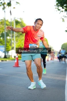 Runner Photo 1564778