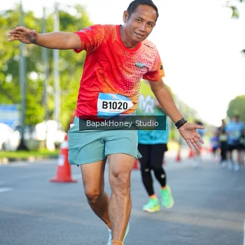 Runner Photo 1564780