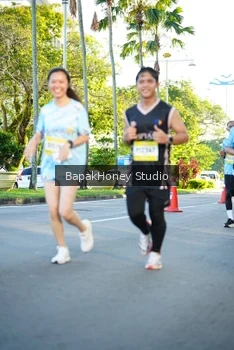 Runner Photo 1564823