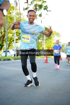 Runner Photo 1564842