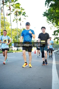 Runner Photo 1564882