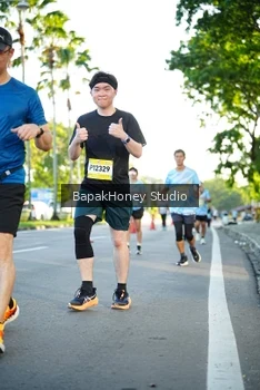 Runner Photo 1564892