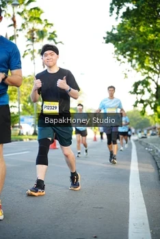 Runner Photo 1564900