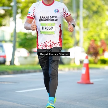 Runner Photo 1565015
