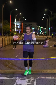 Runner Photo 1565176