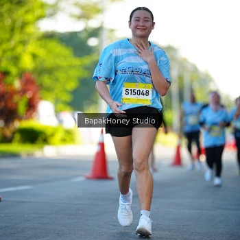 Runner Photo 1565417