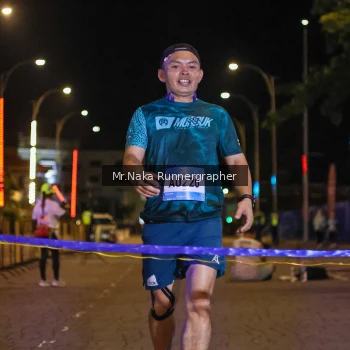 Runner Photo 1565426
