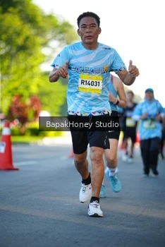 Runner Photo 1565432