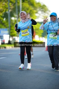 Runner Photo 1565446