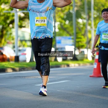 Runner Photo 1565491