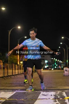 Runner Photo 1565586