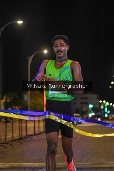 Runner Photo 1565619