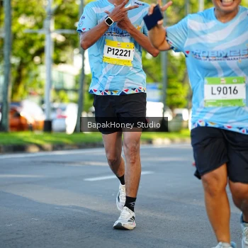 Runner Photo 1565657