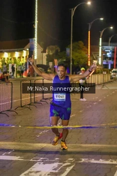 Runner Photo 1565665