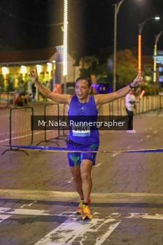 Runner Photo 1565673