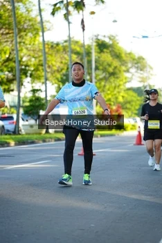 Runner Photo 1565762