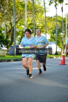 Runner Photo 1565764