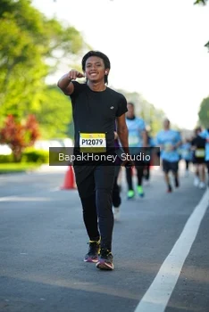 Runner Photo 1565786