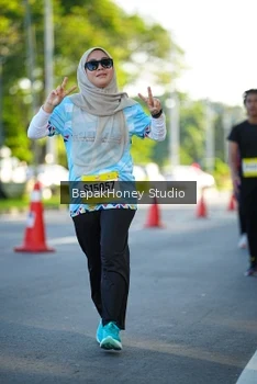 Runner Photo 1565792