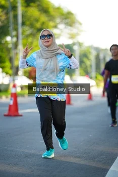 Runner Photo 1565796