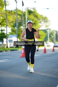 Runner Photo 1565819