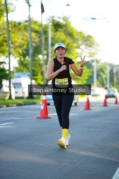 Runner Photo 1565823