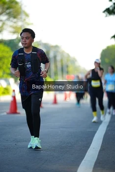 Runner Photo 1565826