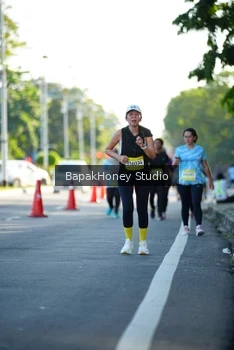 Runner Photo 1565827