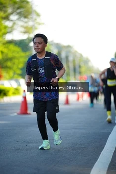Runner Photo 1565831
