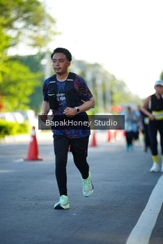 Runner Photo 1565832