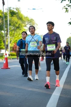 Runner Photo 1565841