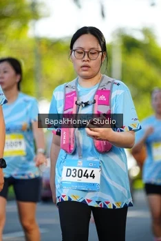 Runner Photo 1565862