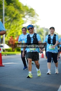 Runner Photo 1565905