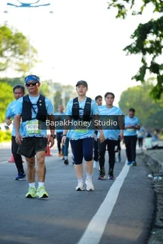 Runner Photo 1565910