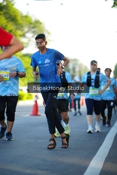 Runner Photo 1565911