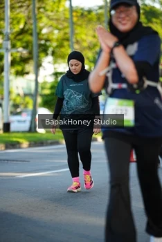 Runner Photo 1565914