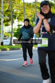 Runner Photo 1565918