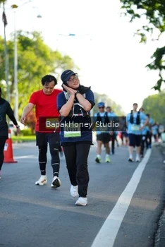 Runner Photo 1565921