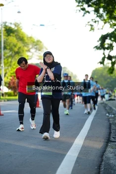 Runner Photo 1565923