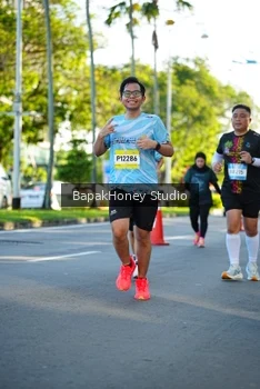 Runner Photo 1565938