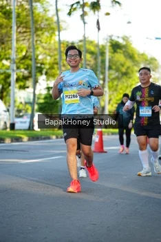 Runner Photo 1565940