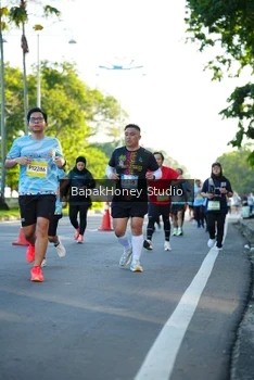 Runner Photo 1565942