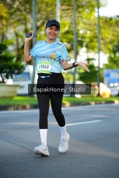 Runner Photo 1565947