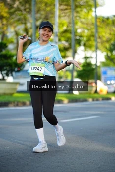 Runner Photo 1565949