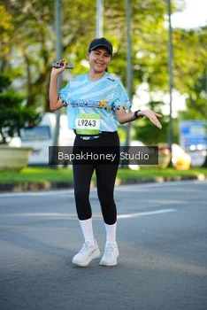 Runner Photo 1565952