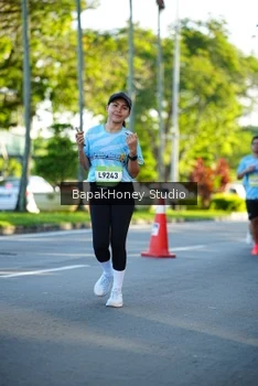 Runner Photo 1565953